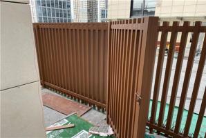 廣東深圳前海石公園方鋼欄桿仿木紋施工案例
